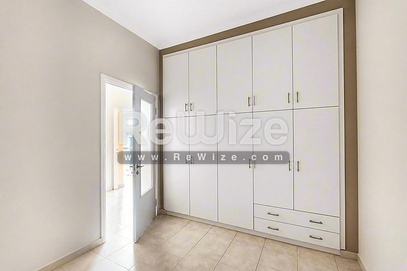 Apartment 85 m² in Salamina, storage room