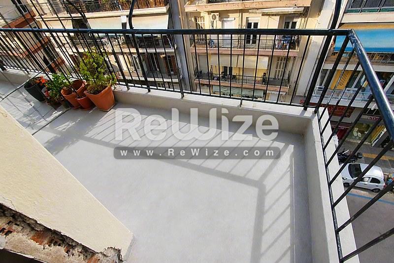 Studio 30 m² in Thessaloniki, balcony
