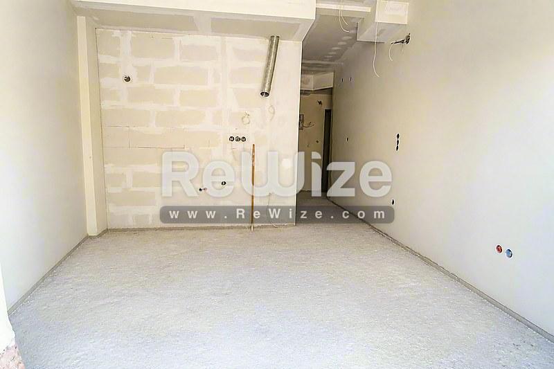 Studio 30 m² in Thessaloniki, storage room