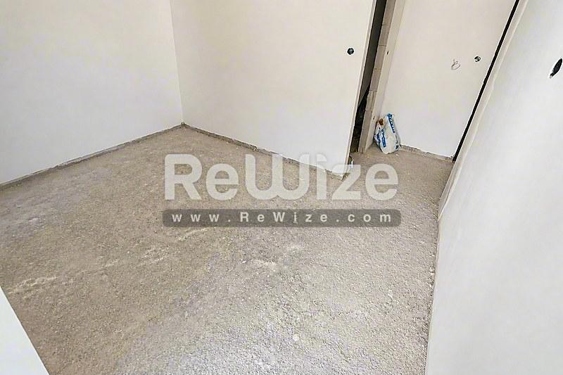 Studio 30 m² in Thessaloniki, storage room