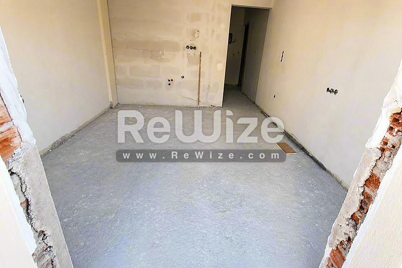 Studio 30 m² in Thessaloniki, storage room