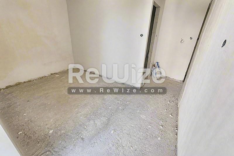 Studio 30 m² in Thessaloniki, storage room