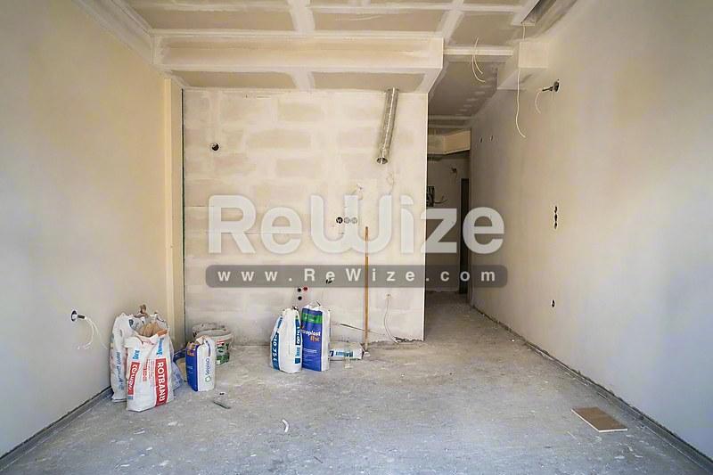 Studio 30 m² in Thessaloniki, storage room