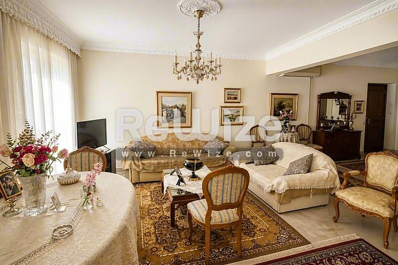 Apartment 100 m² in Kalamaria, living room