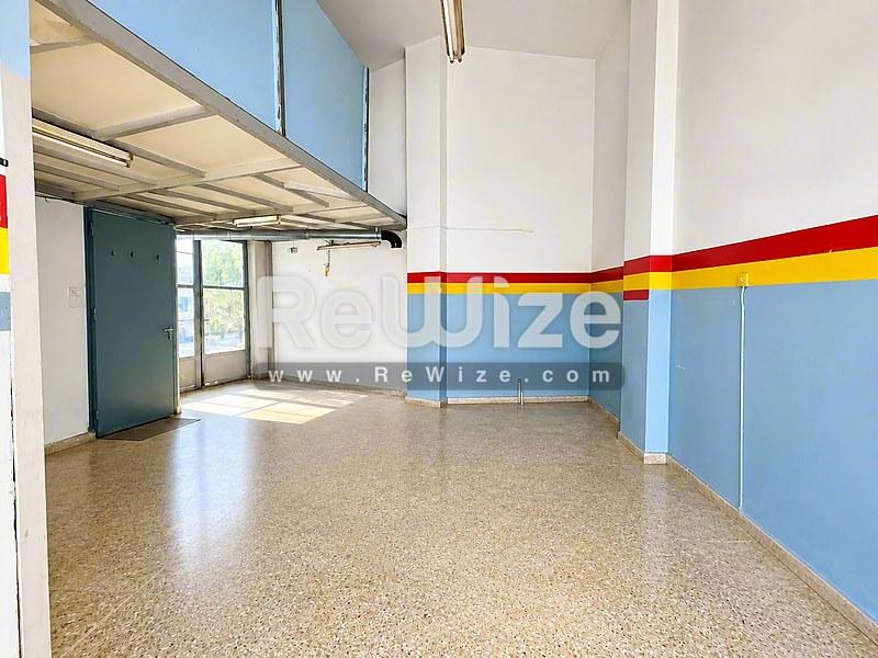 Store 100 m² in Thessaloniki, living room