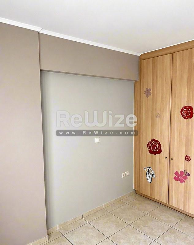 Apartment 82 m² in Keratsini-Drapetsona, bedroom