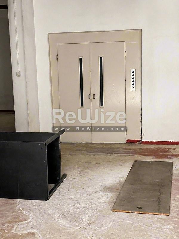 Βιομηχανικό Κτίριο 4500 τ.μ. στη Θέρμη, διάδρομος