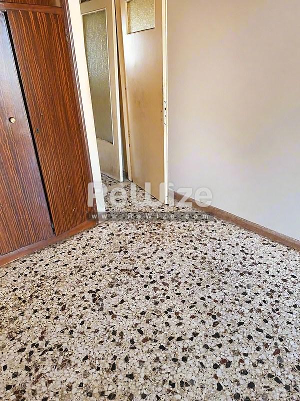 Apartment 56 m² in Keratsini-Drapetsona, hallway