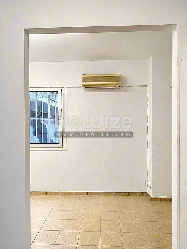 Building 321 m² in Thessaloniki, living room