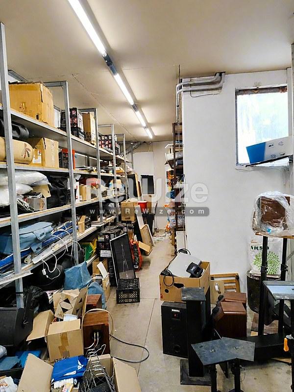 Building 321 m² in Thessaloniki, storage room