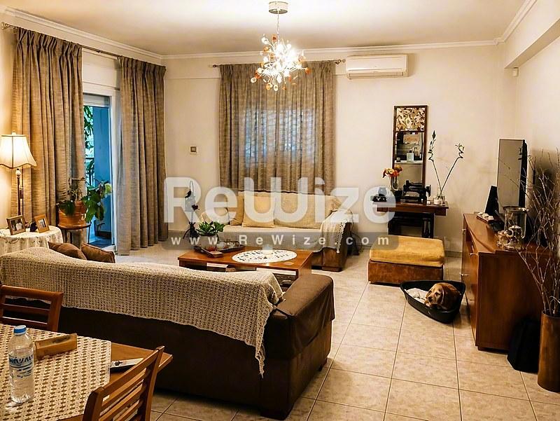 Apartment 127 m² in Kalamaria, living room