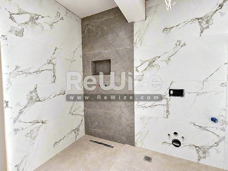 Maisonette 130 m² in Pylaia-Chortiatis, bathroom