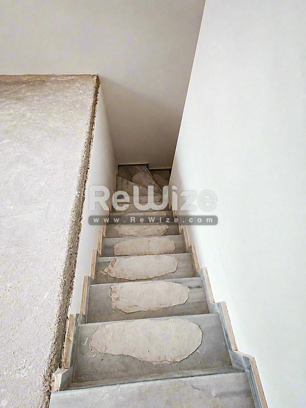Maisonette 130 m² in Pylaia-Chortiatis, staircase
