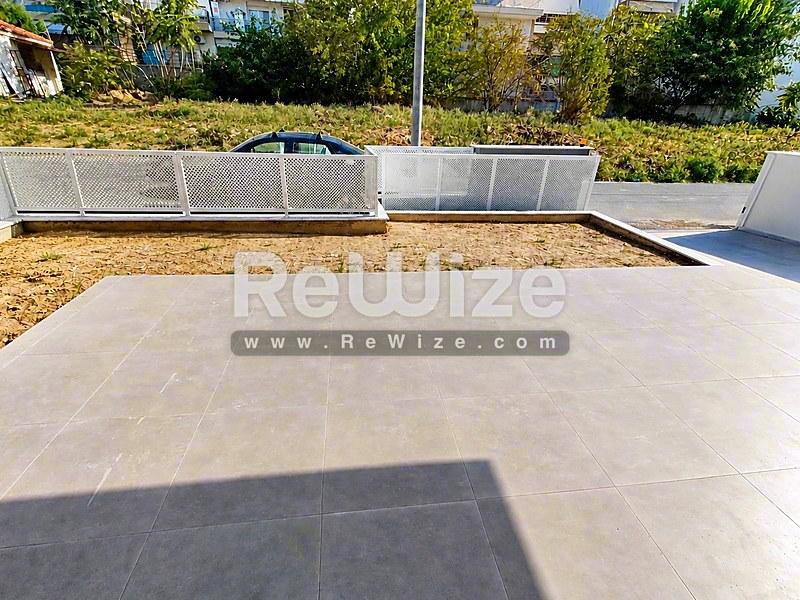Maisonette 130 m² in Pylaia-Chortiatis, yard