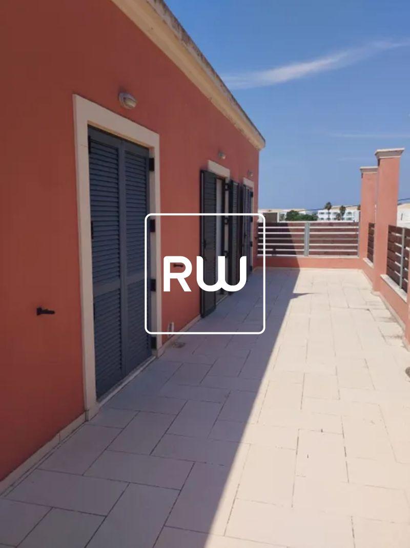 Photo 11,Balcony,SALE,Professional,Building,348sqm,€250,000,Notia Kerkyra
