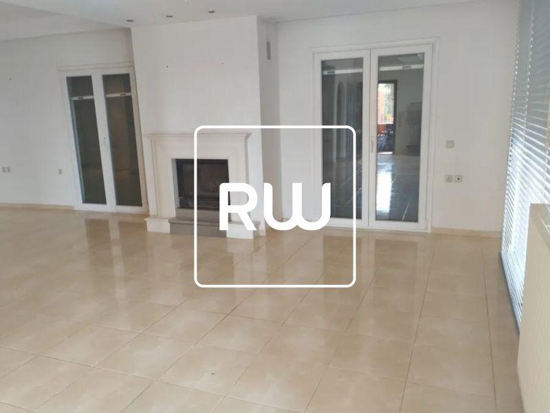 Photo 2,Living Room,SALE,Professional,Building,348sqm,€250,000,Notia Kerkyra