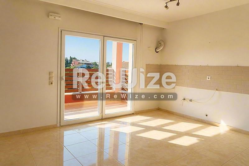 Building 348 m² in South Corfu, living room