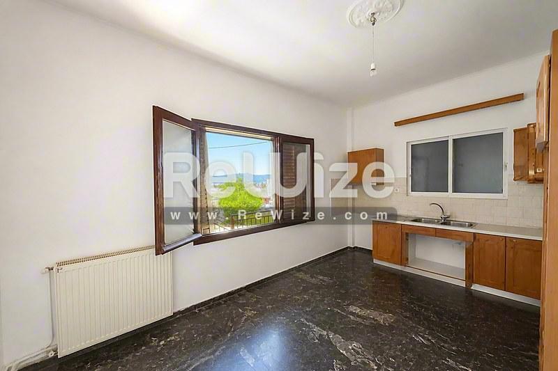 Detached house 116 m² in Lokroi, kitchen