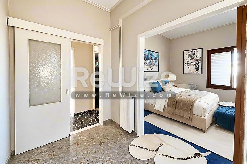 Detached house 116 m² in Lokroi, master bedroom