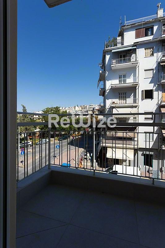 Studio 25 m² in Thessaloniki, balcony