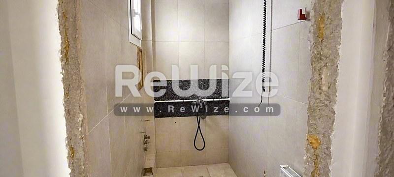 Maisonette 168 m² in Thermi, bathroom