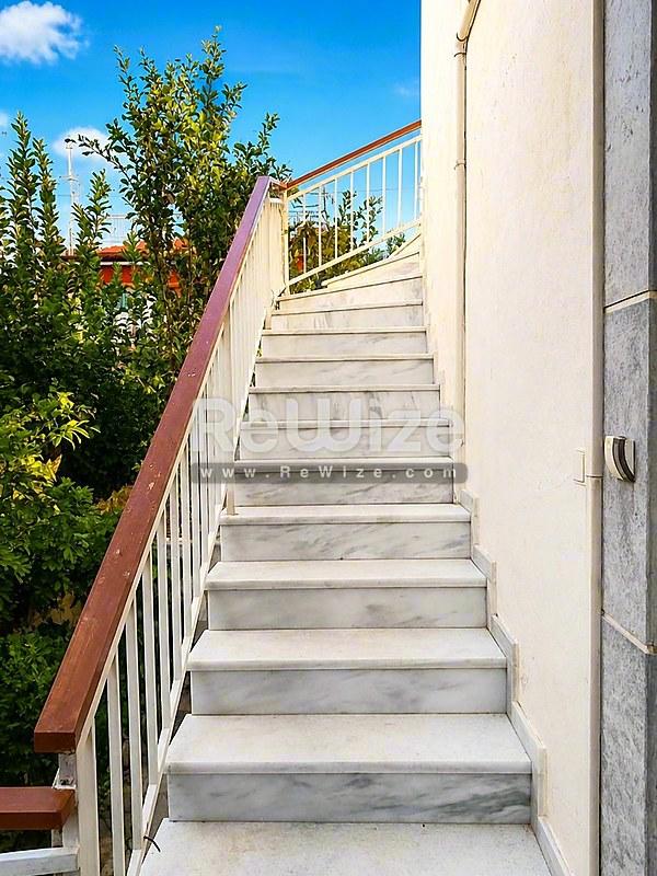Μεζονέτα 108 τ.μ. στο Ελληνικό-Αργυρούπολη, σκάλα