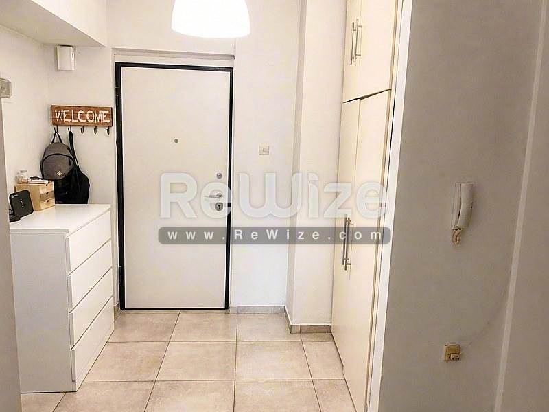 Apartment 57 m² in Thessaloniki, hallway