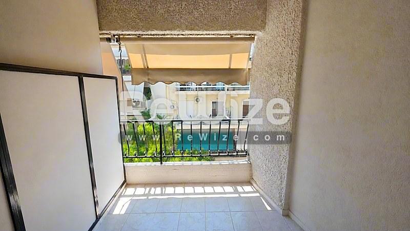 Apartment 105 m² in Athens, balcony