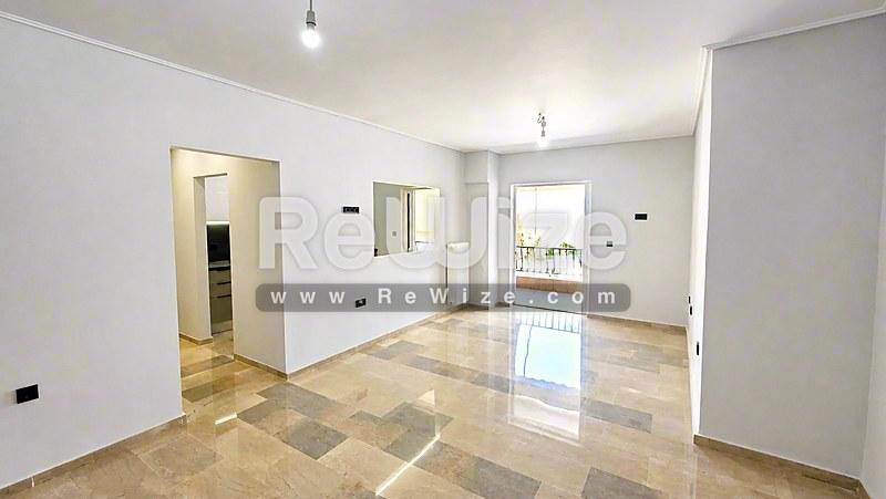 Apartment 105 m² in Athens, living room