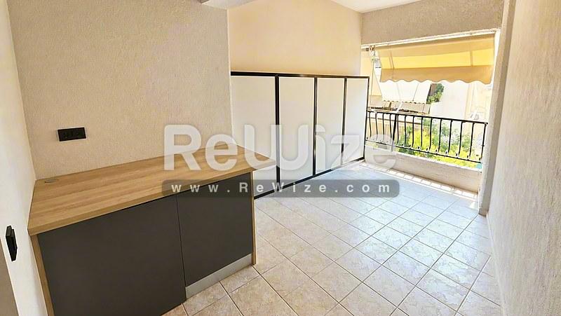 Apartment 105 m² in Athens, storage room