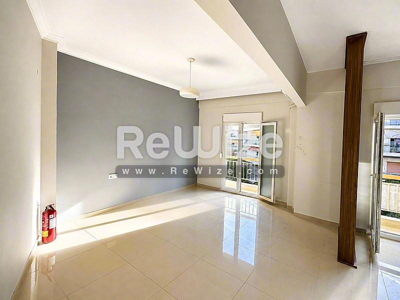 Studio 35 m² in Thessaloniki, living room