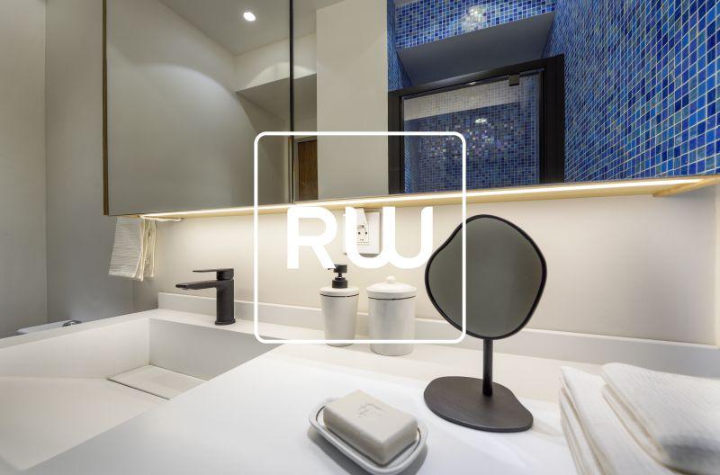 Photo 26,Μπάνιο,ΕΝΟΙΚΊΑΣΗ,Κατοικία,Διαμέρισμα,120τ.μ,€2,200,Βυζάντιο