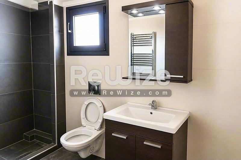 Maisonette 132 m² in Thessaloniki, bathroom
