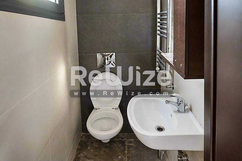 Maisonette 132 m² in Thessaloniki, bathroom