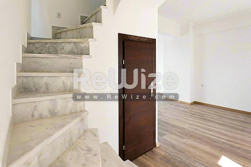 Maisonette 132 m² in Thessaloniki, staircase