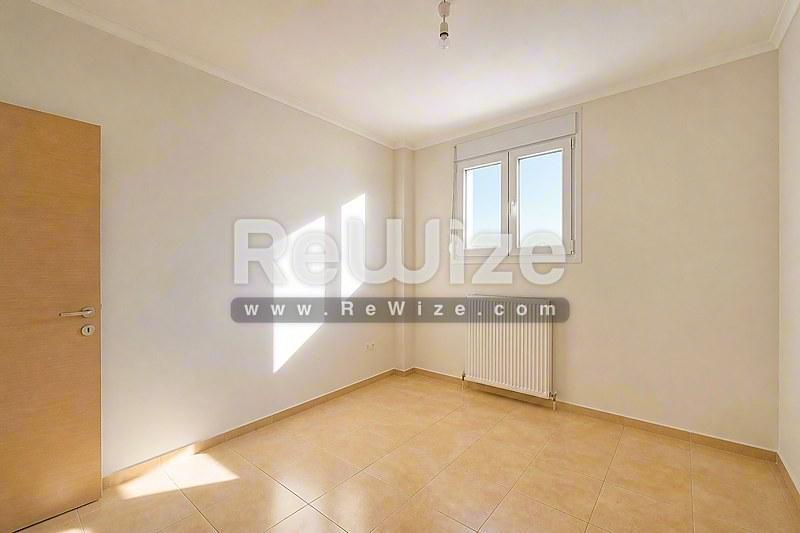 Apartment 90 m² in Thermi, bedroom