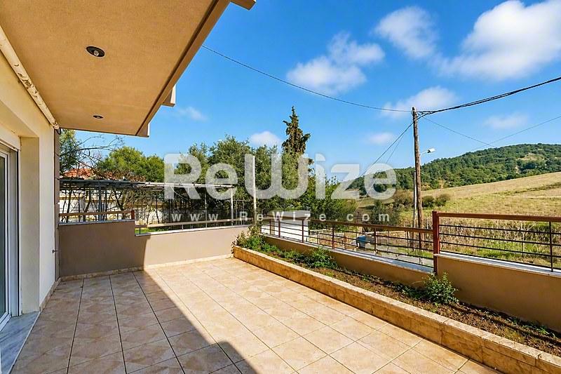 Apartment 90 m² in Thermi, terrace