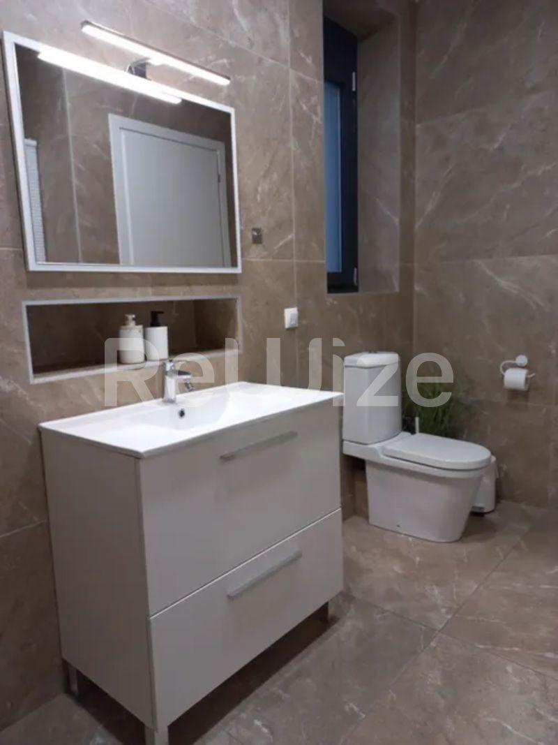 Photo 11,Μπάνιο,ΠΏΛΗΣΗ,Κατοικία,Μονοκατοικία,150τ.μ,€490,000,Θέρμη