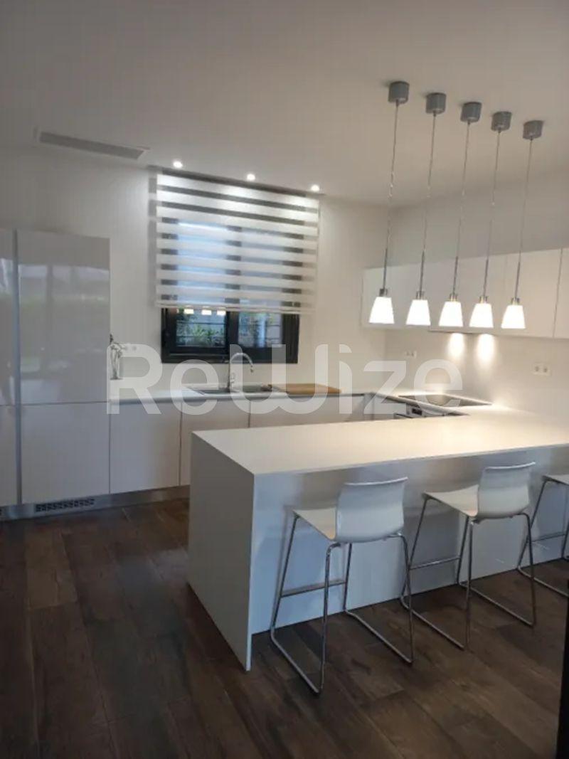 Photo 7,Κουζίνα,ΠΏΛΗΣΗ,Κατοικία,Μονοκατοικία,150τ.μ,€490,000,Θέρμη