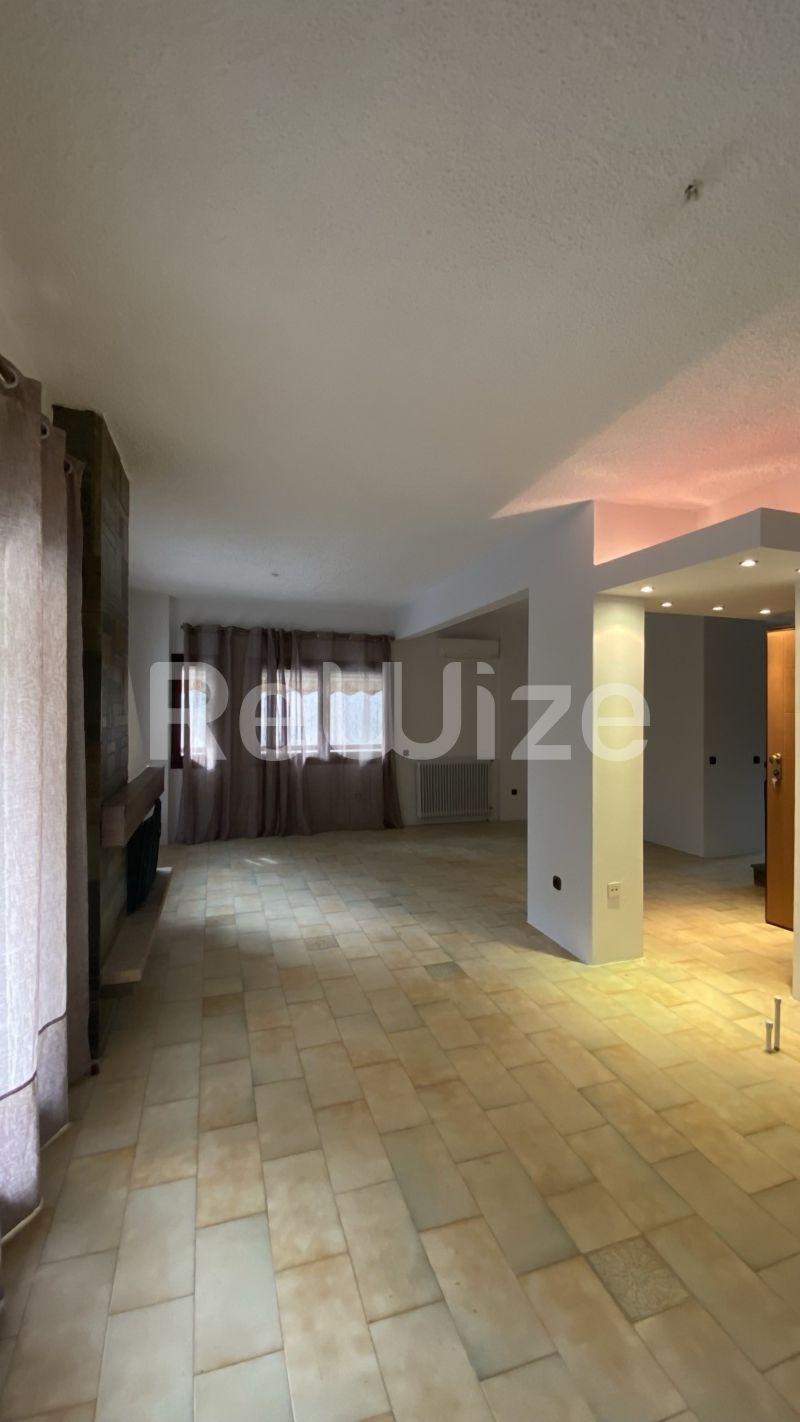 Photo 4,Σαλόνι,ΕΝΟΙΚΊΑΣΗ,Κατοικία,Μεζονέτα,150τ.μ,€940,Καραμπουρνάκι