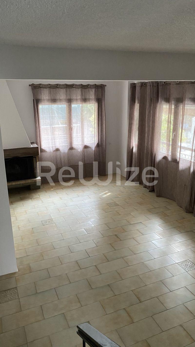 Photo 1,Σαλόνι,ΕΝΟΙΚΊΑΣΗ,Κατοικία,Μεζονέτα,150τ.μ,€940,Καραμπουρνάκι