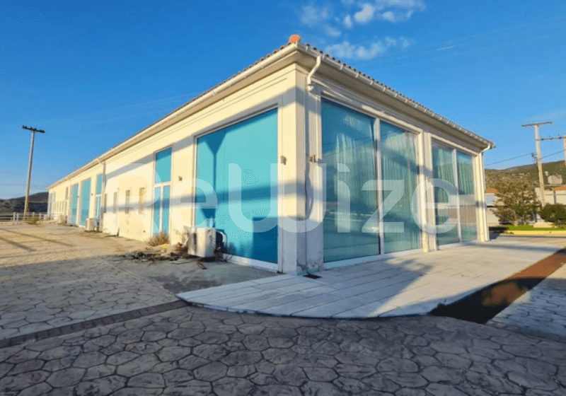 Photo 1,Outside,RENT,Professional,Store,150sqm,€138,000,Argostoli