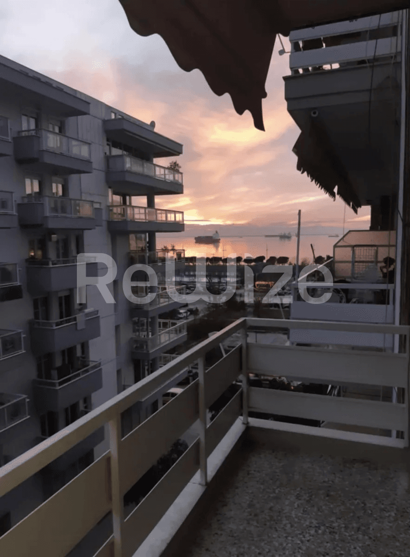 Photo 1,Μπαλκόνι,ΕΝΟΙΚΊΑΣΗ,Κατοικία,Διαμέρισμα,90τ.μ,€800,Νέα Παραλία