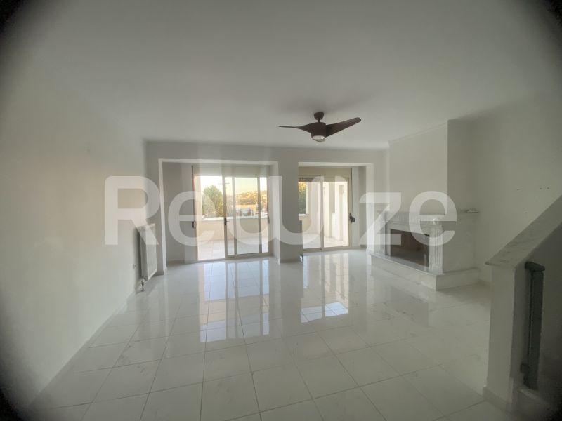 Photo 2,Σαλόνι,ΠΏΛΗΣΗ,Κατοικία,Μεζονέτα,366τ.μ,€470,000,Πανόραμα