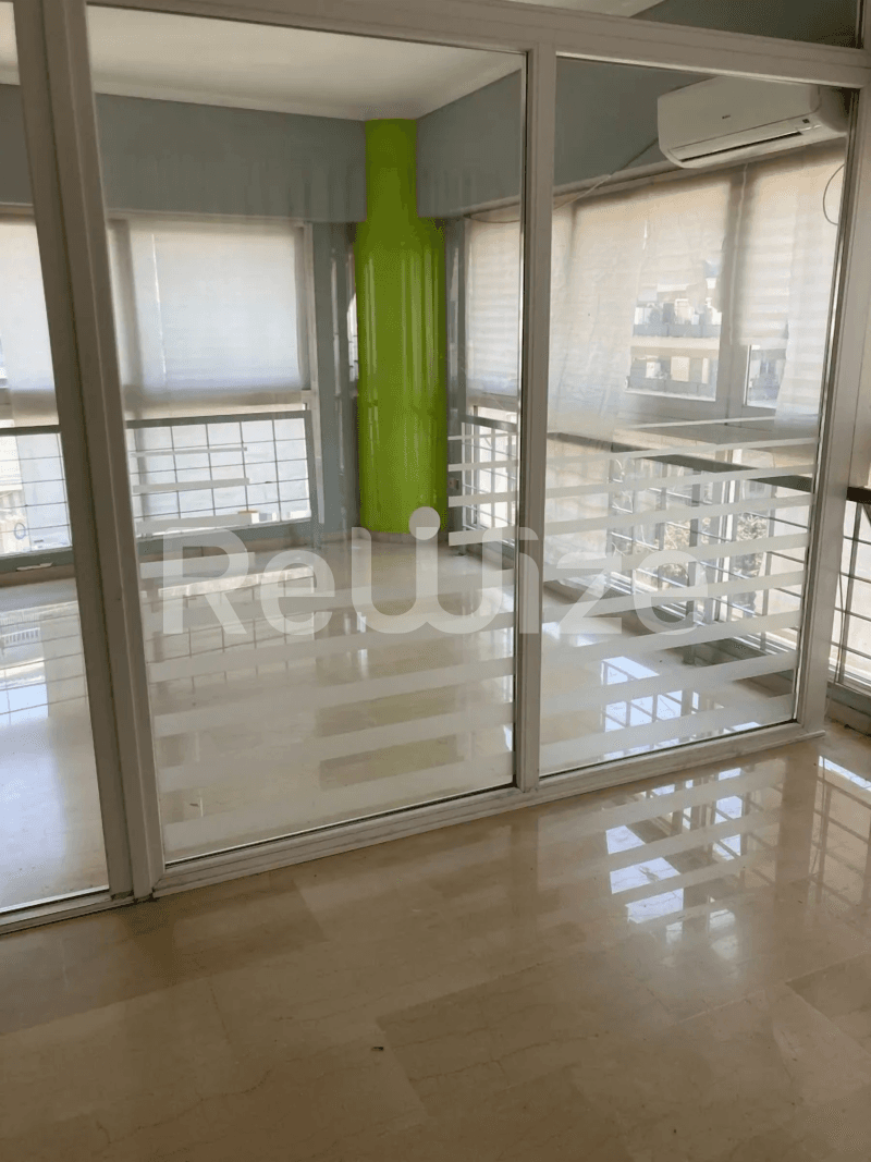 Photo 3,Σαλόνι,ΕΝΟΙΚΊΑΣΗ,Επαγγελματικό,Γραφείο,97τ.μ,€580,Νέα Παραλία