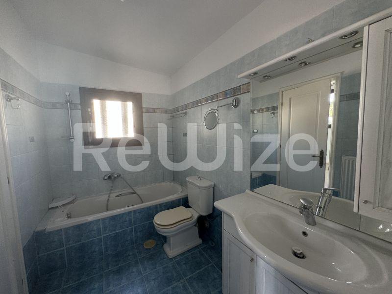 Photo 19,Μπάνιο στο Υπνοδωμάτιο,ΠΏΛΗΣΗ,Κατοικία,Μεζονέτα,265τ.μ,€390,000,Πανόραμα