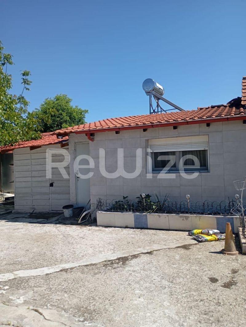 Photo 2,Outside,SALE,Professional,Store,80sqm,€130,000,Veria