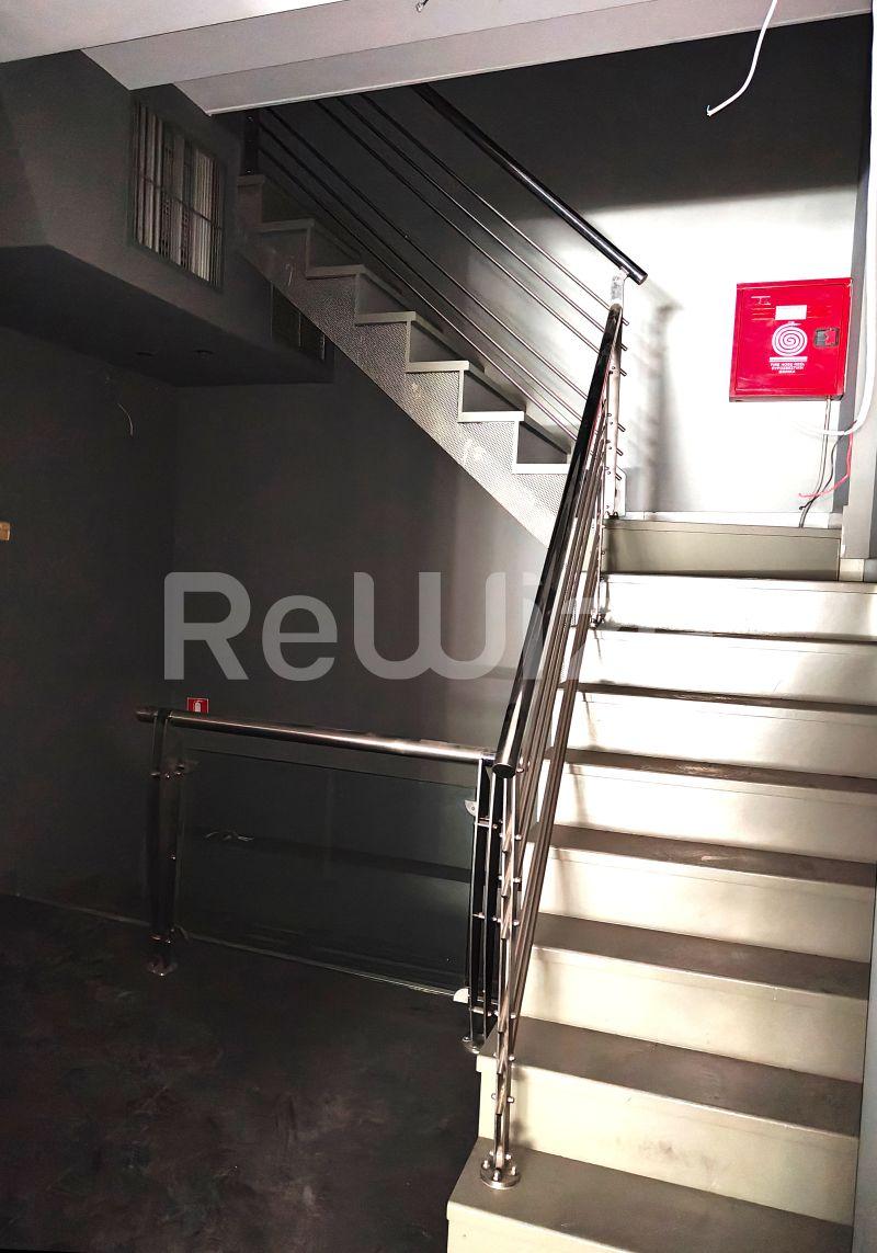 Photo 6,Pool,RENT,Professional,Store,218sqm,€3,500,Omonoia