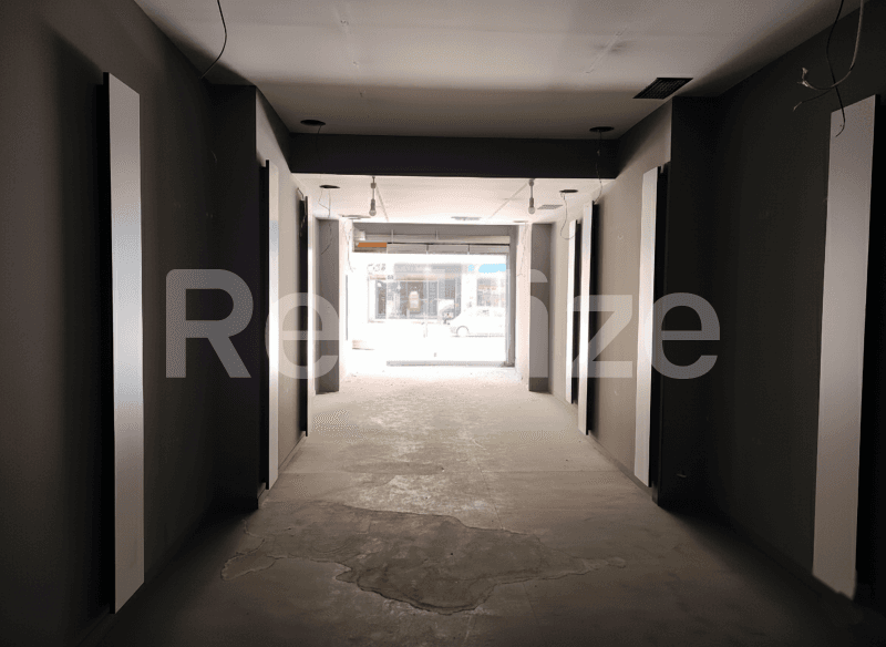 Photo 2,Pool,RENT,Professional,Store,218sqm,€3,500,Omonoia