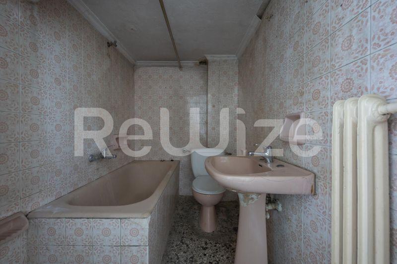 Photo 9,Bathroom,SALE,Residency,Apartment,73sqm,€62,000,Ampelokipoi